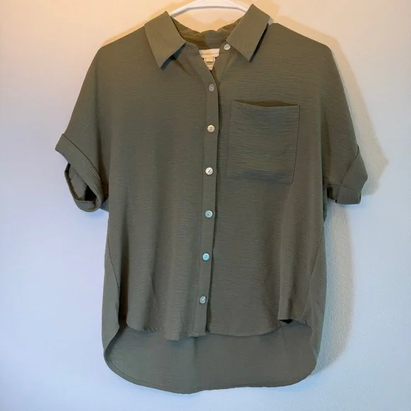 Monteau Size Small Relaxed Olive Green Button-Front Short Sleeve Shirt - Picture 6 of 6